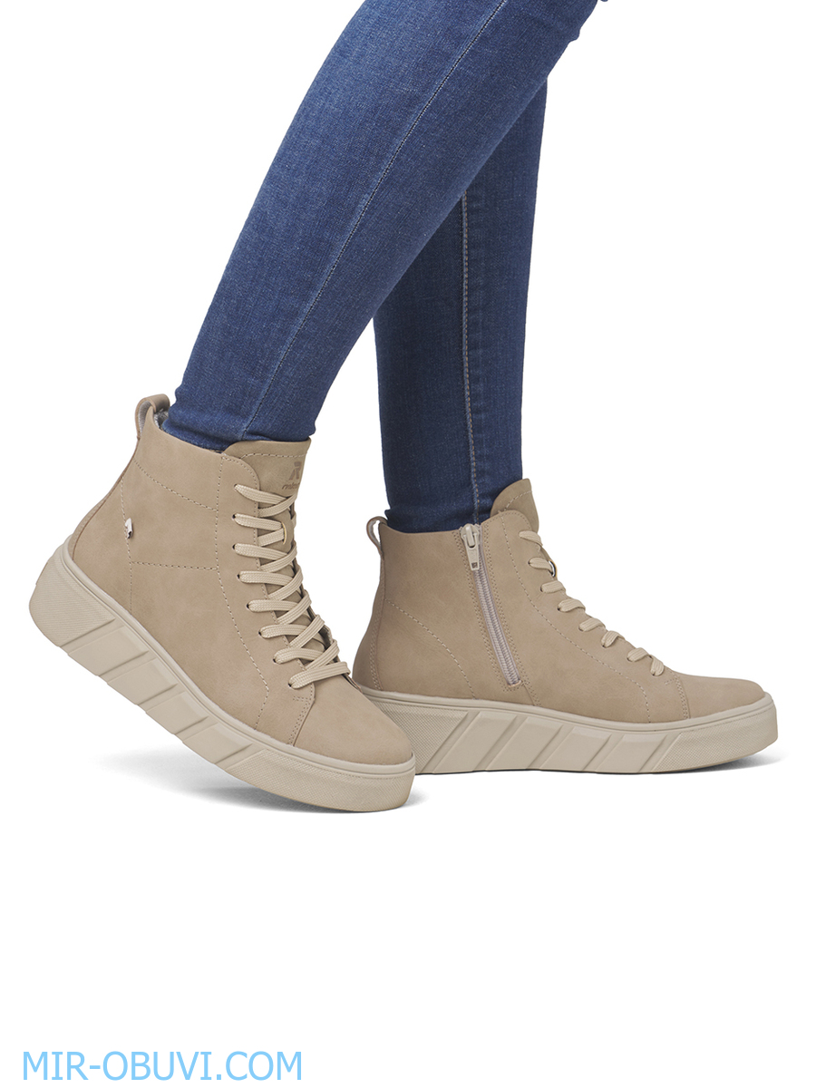 Ƴ���� ����� ����������� �������� Rieker Evolution. ��� 12.